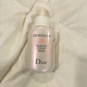 Dior Snow Essence of Light 1.7 oz